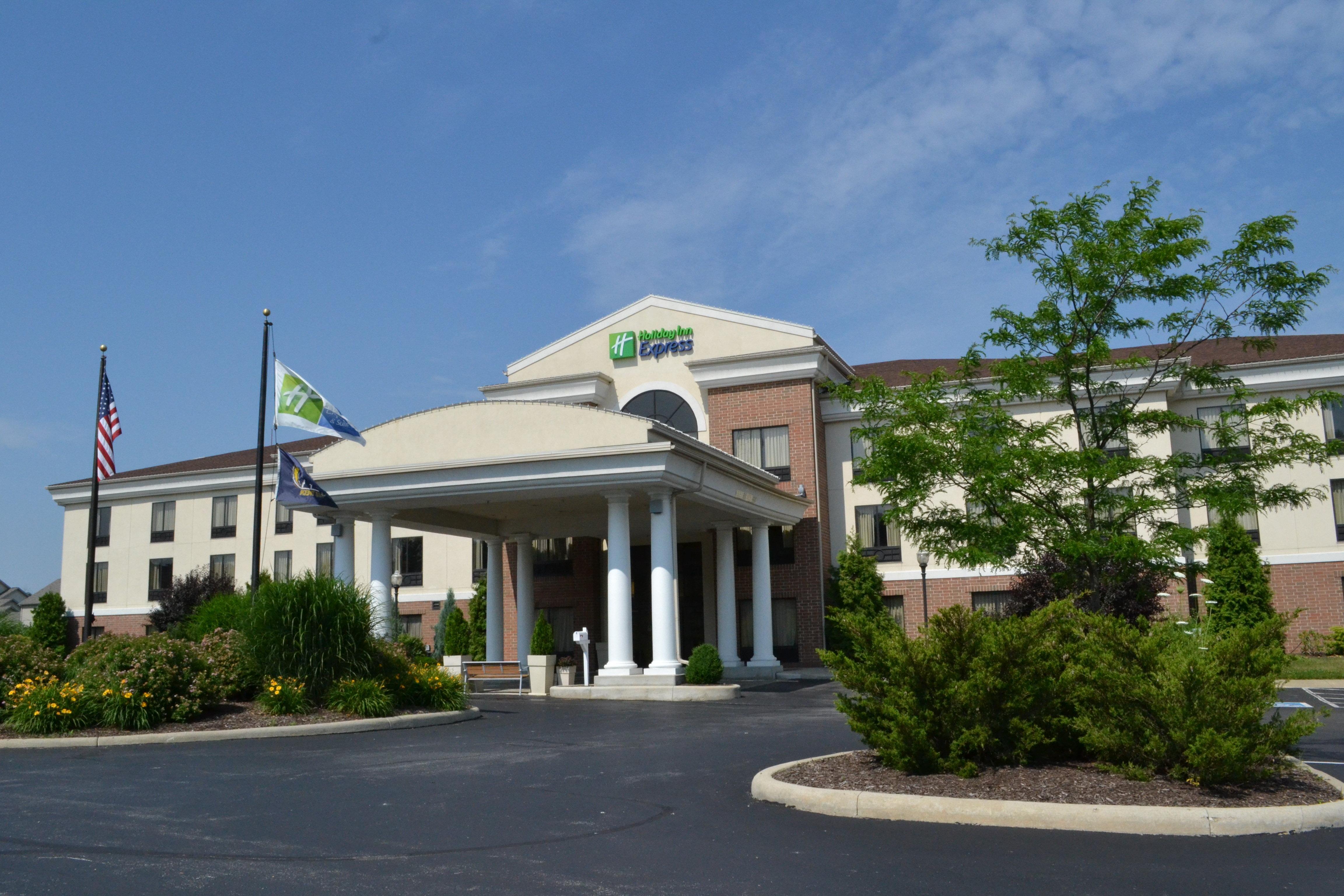 Holiday Inn Express Hotel & Suites Kent State University Exterior photo